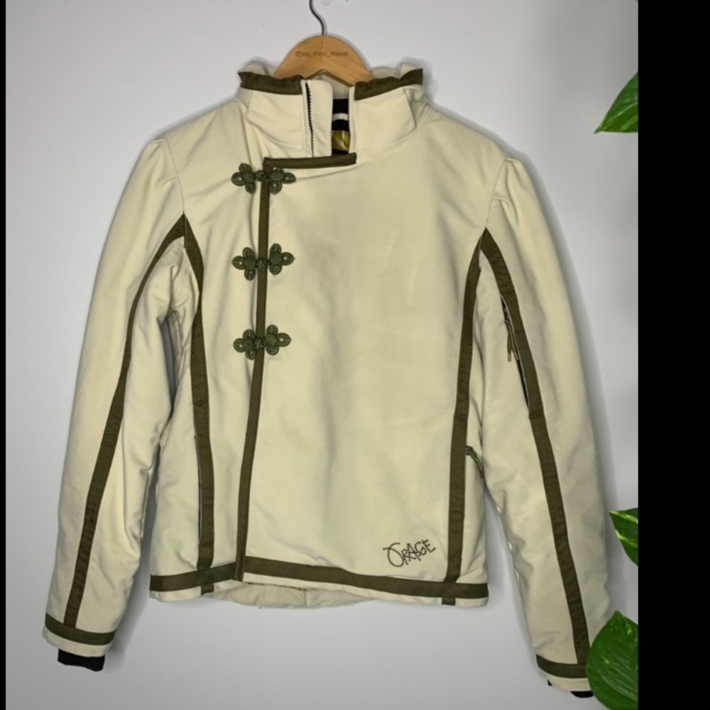 Orage Gallery snowboarding jacket. Small